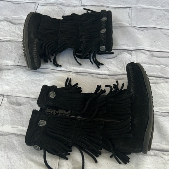 Minnetonka 3 layers girls boots size 8 - Picture 2 of 7